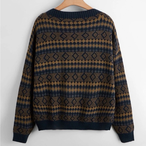 Drop Shoulder Argyle Pattern Sweater - Picture 2 of 5